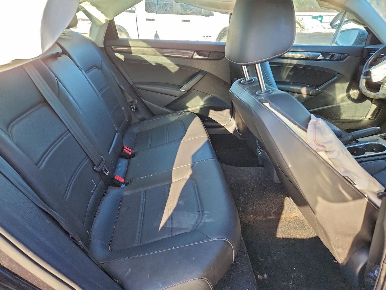 2020 VOLKSWAGEN PASSAT R-LINE photo 10