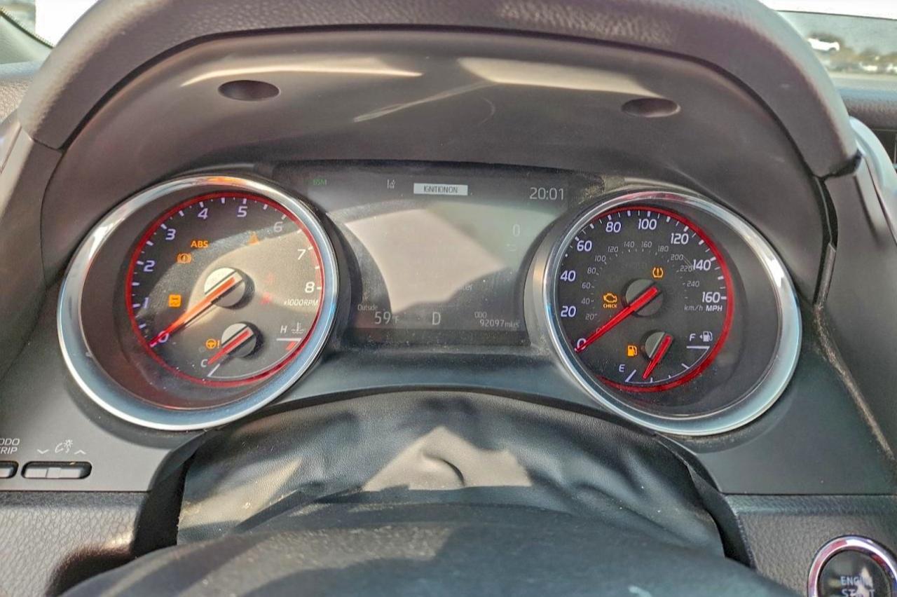 2019 TOYOTA CAMRY XSE photo 9