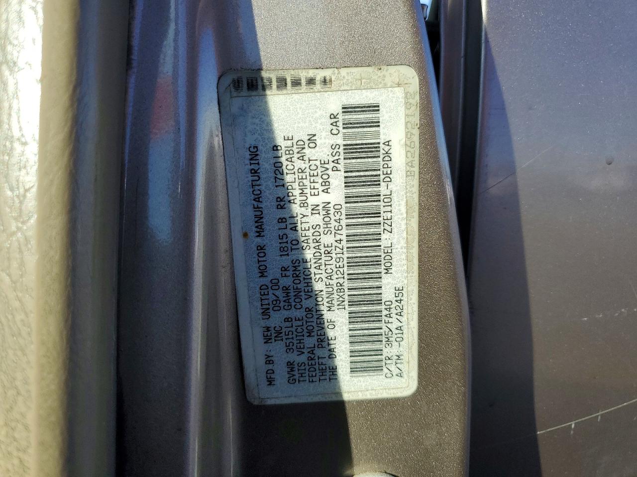 2001 TOYOTA COROLLA LE photo 12