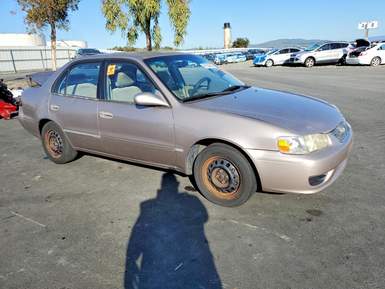 2001 TOYOTA COROLLA LE photo 4