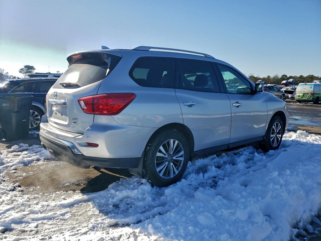 2020 NISSAN PATHFINDER SV photo 5