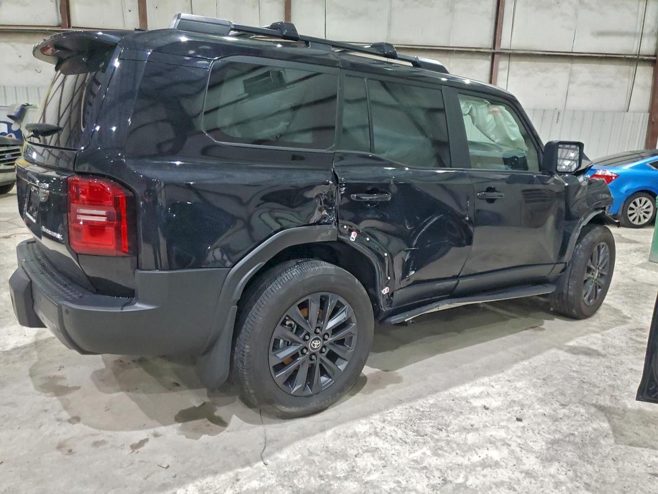 2025 TOYOTA LAND CRUISER BASE photo 3