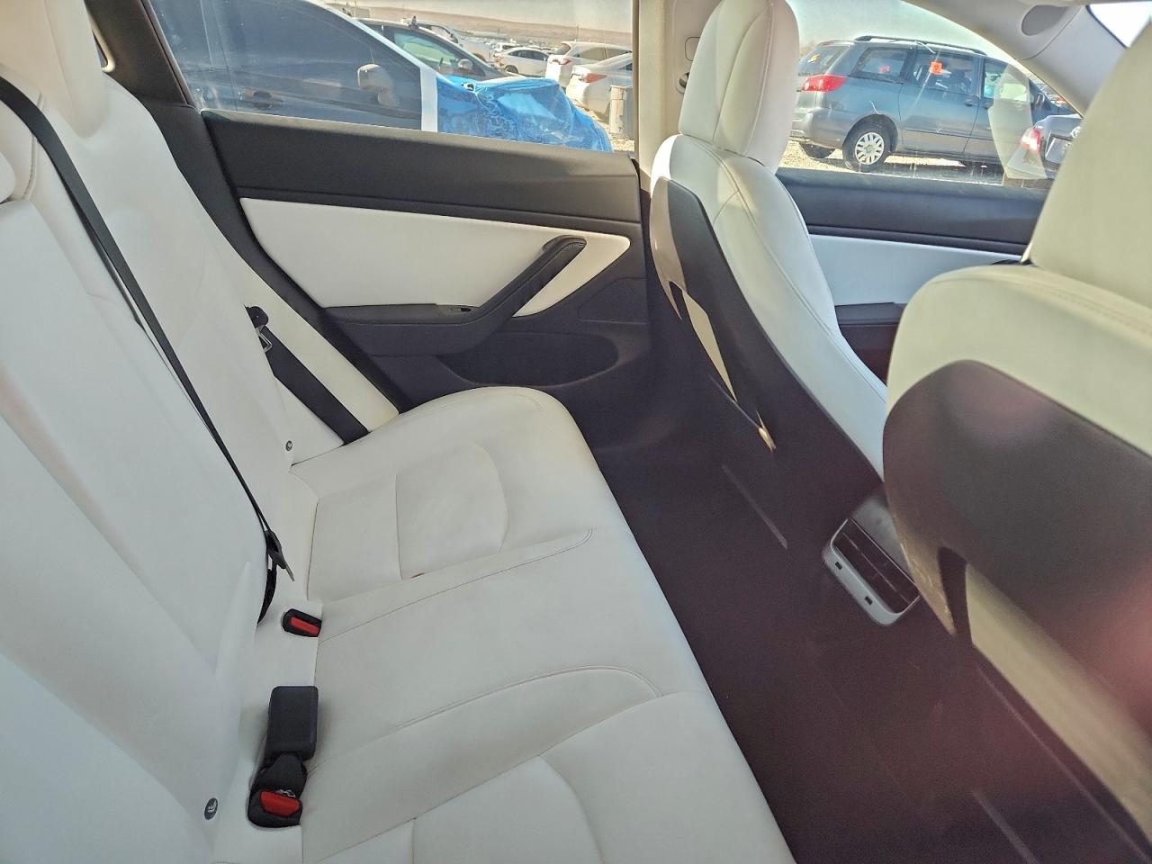 2018 TESLA MODEL 3 photo 28