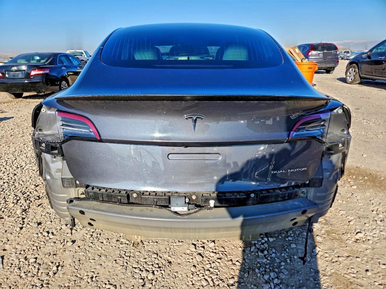 2018 TESLA MODEL 3 photo 16