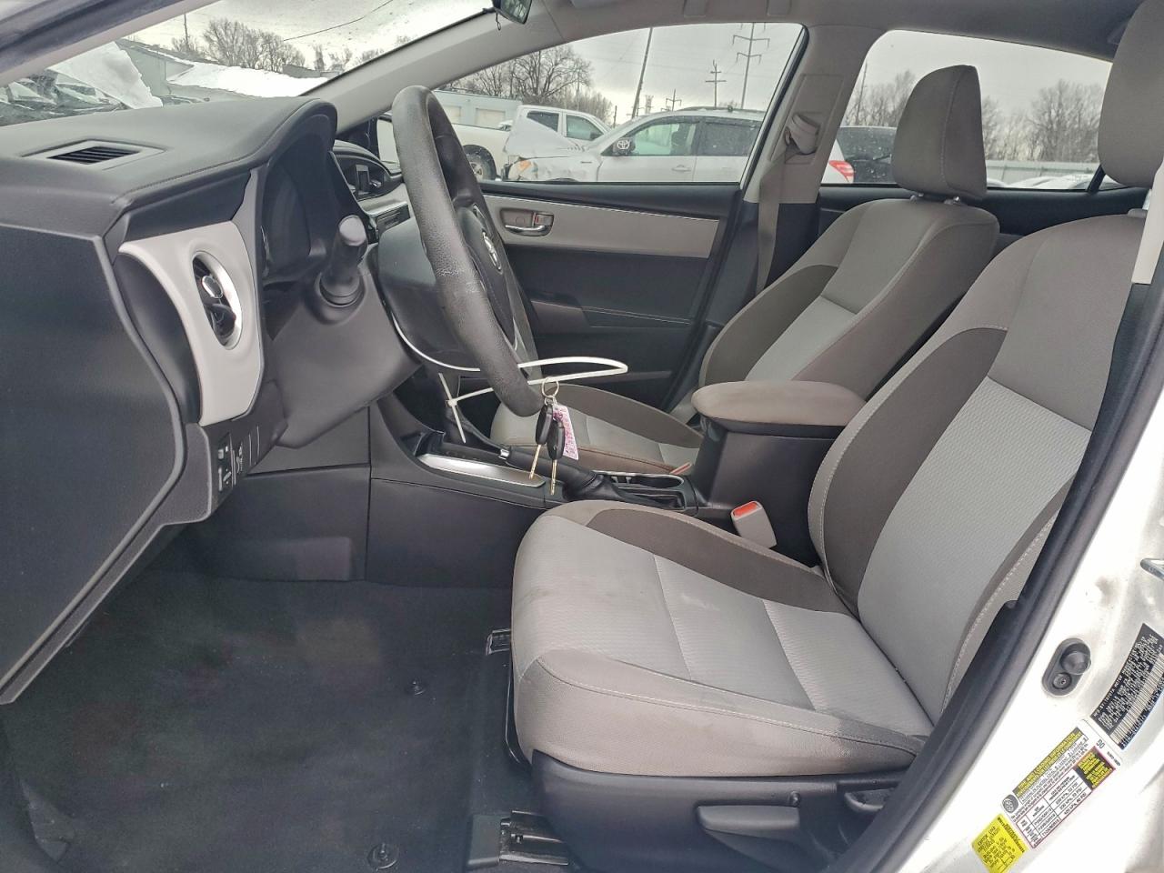 2018 TOYOTA COROLLA L photo 7