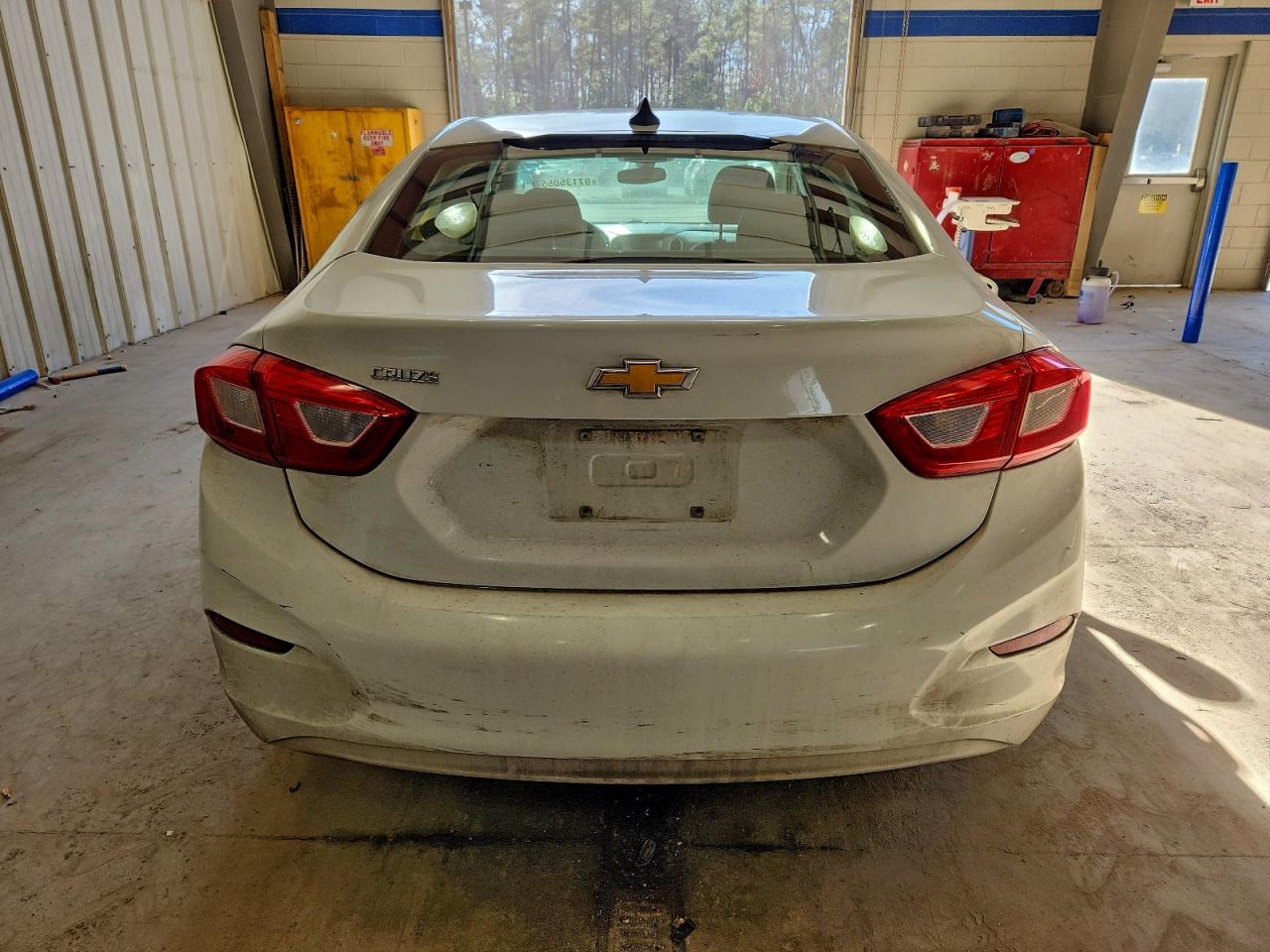 2016 CHEVROLET CRUZE LS photo 6