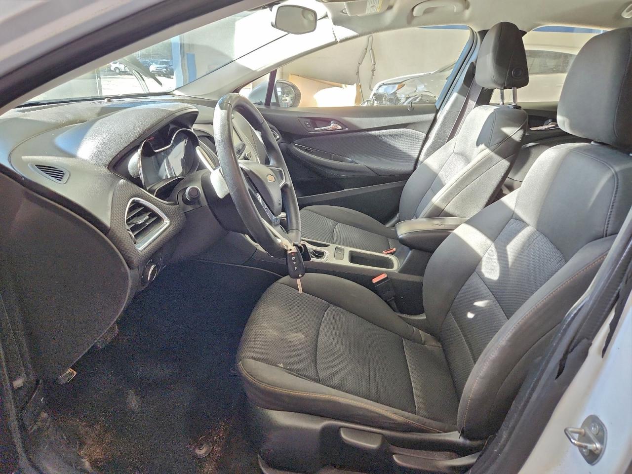 2016 CHEVROLET CRUZE LS photo 7