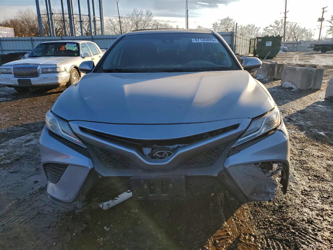 2020 TOYOTA CAMRY XSE photo 9