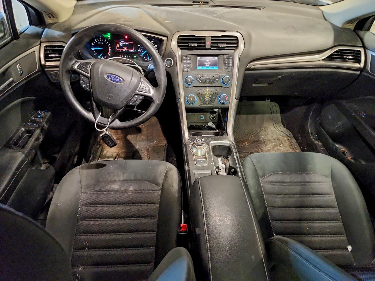 2017 FORD FUSION SE photo 15