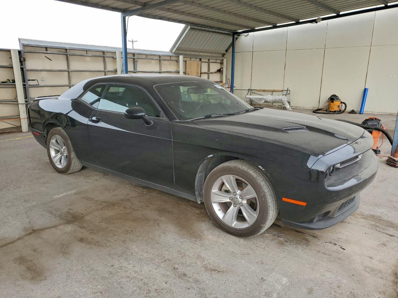 2023 DODGE CHALLENGER SXT photo 7