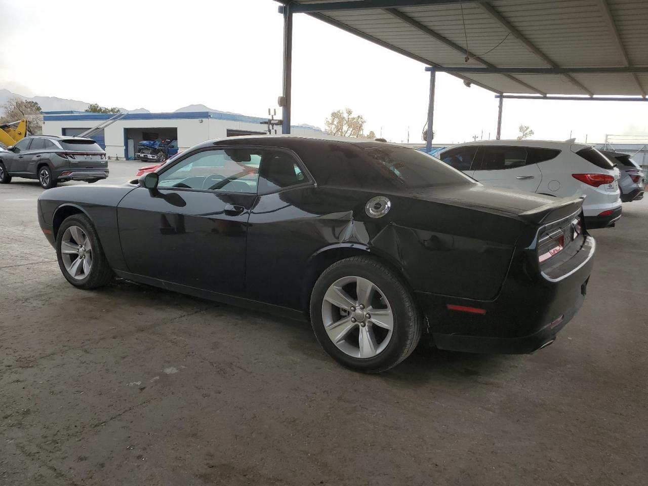 2023 DODGE CHALLENGER SXT photo 3