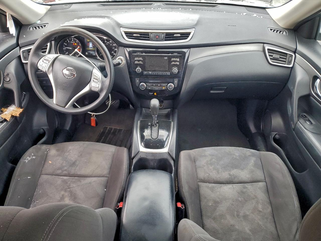 2016 NISSAN ROGUE S photo 8
