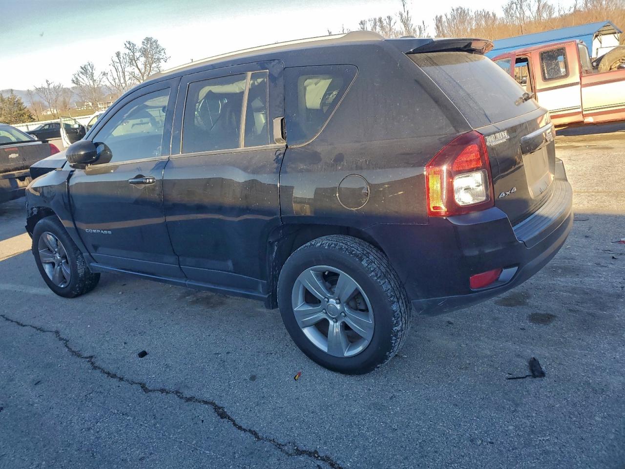 2017 JEEP COMPASS LATITUDE photo 2