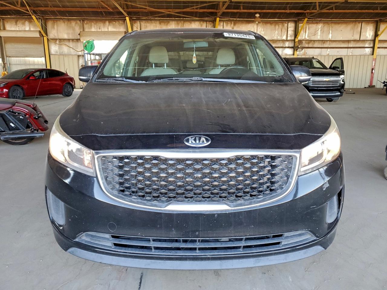 2017 KIA SEDONA LX photo 5