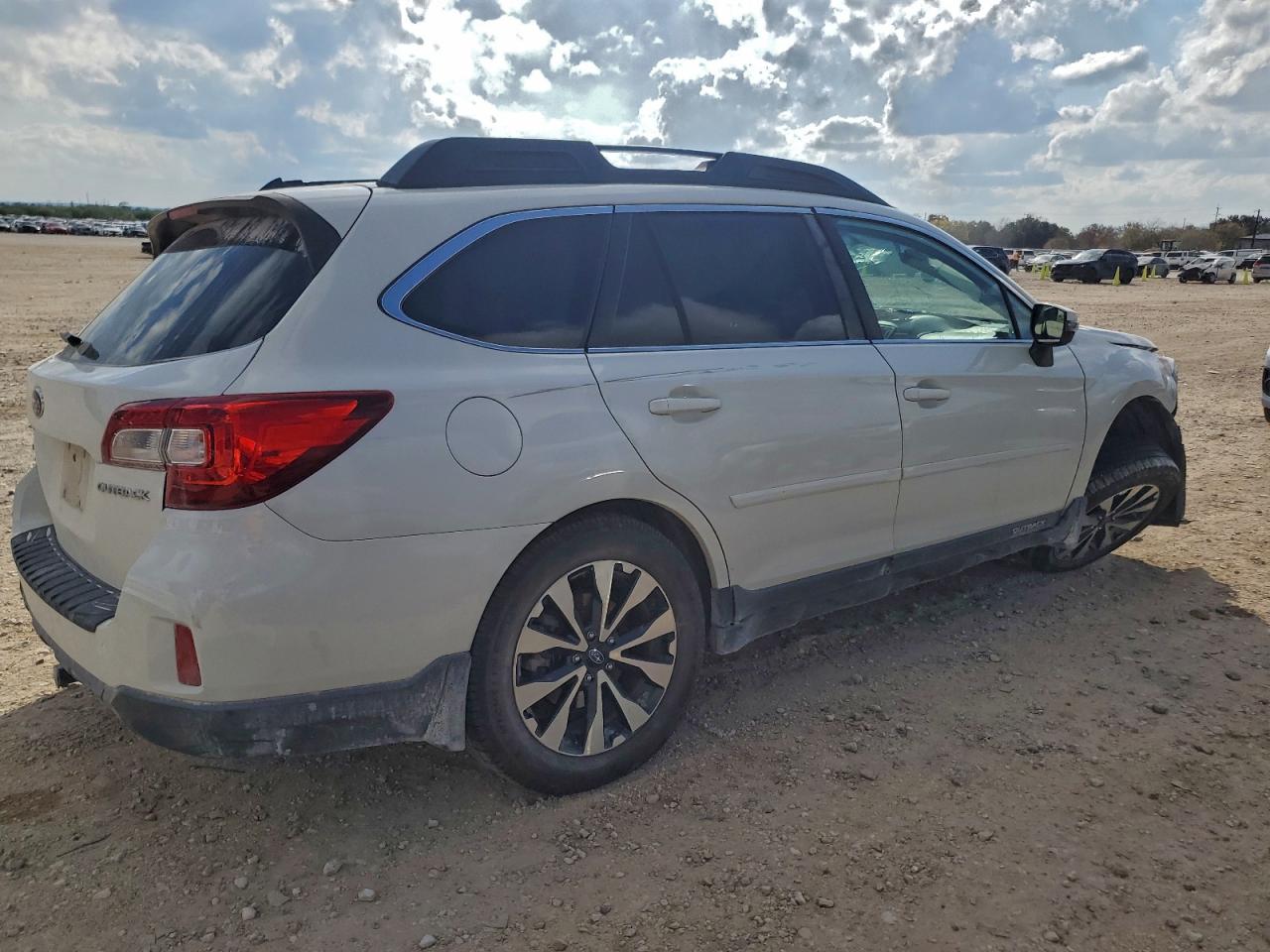2015 SUBARU OUTBACK 2.5I LIMITED photo 5