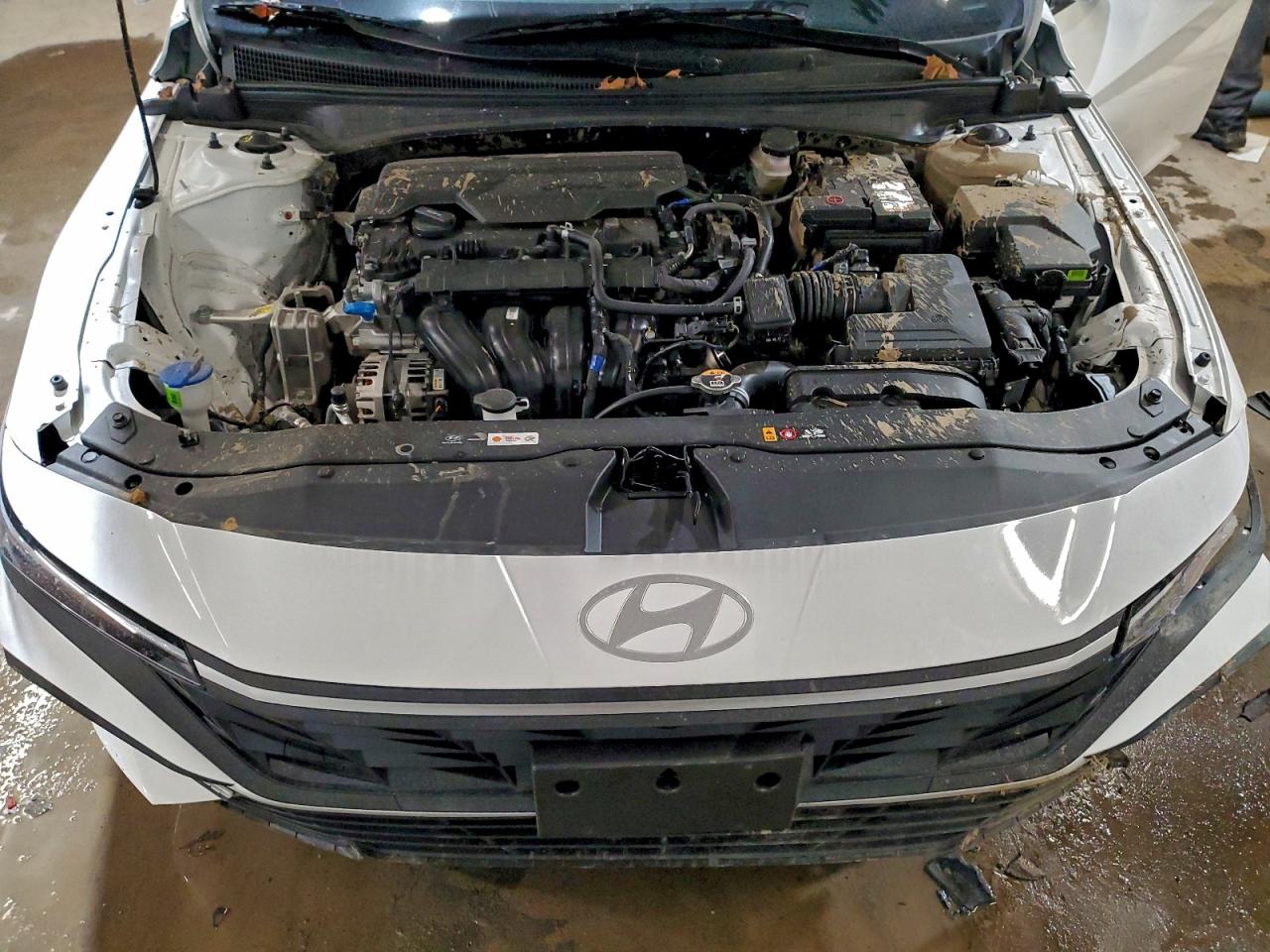 2025 HYUNDAI ELANTRA SEL SPORT photo 21