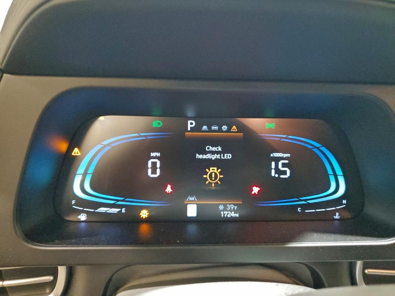 2025 HYUNDAI ELANTRA SEL SPORT photo 17