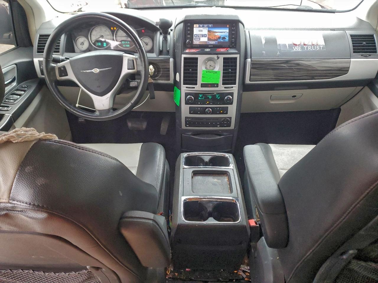 2010 CHRYSLER TOWN & COUNTRY TOURING PLUS photo 15
