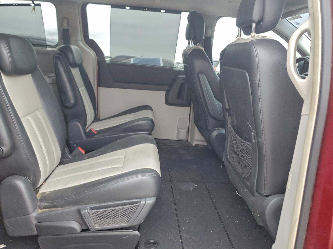2010 CHRYSLER TOWN & COUNTRY TOURING PLUS photo 21