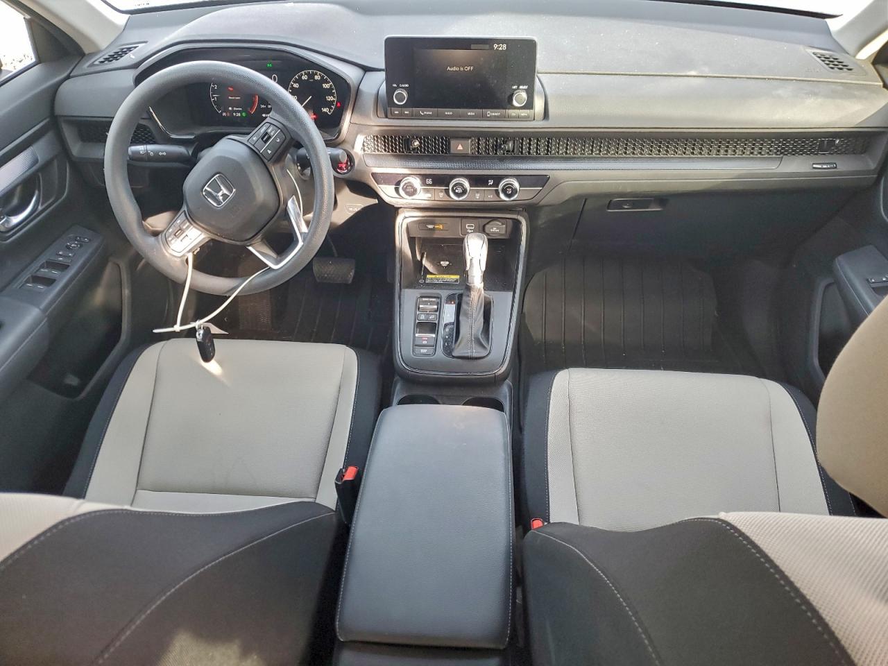 2024 HONDA CR-V LX photo 8