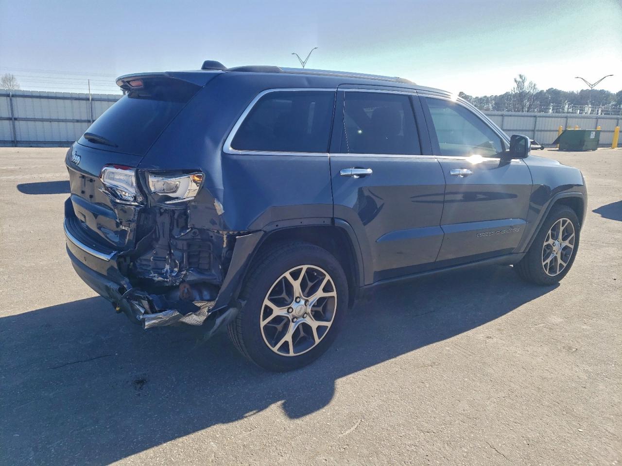2019 JEEP GRAND CHEROKEE LIMITED photo 3