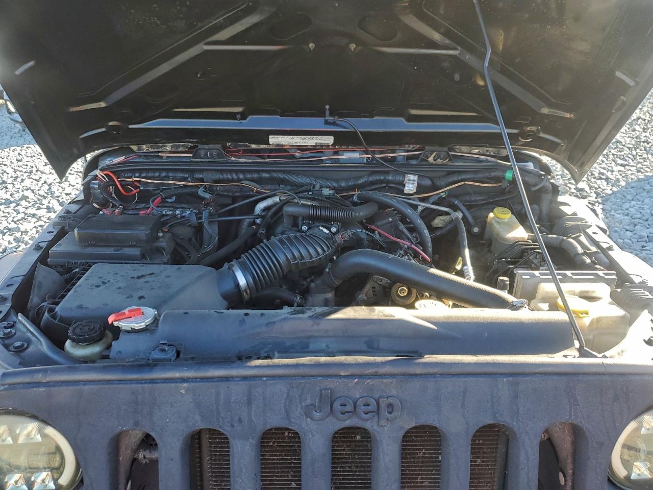 2007 JEEP WRANGLER SAHARA photo 11