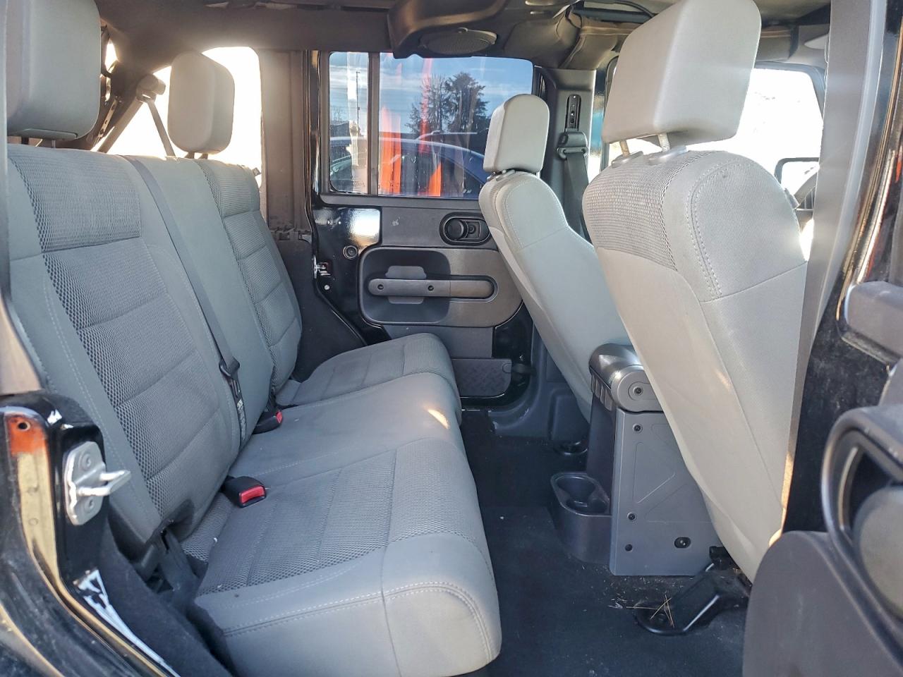 2007 JEEP WRANGLER SAHARA photo 10
