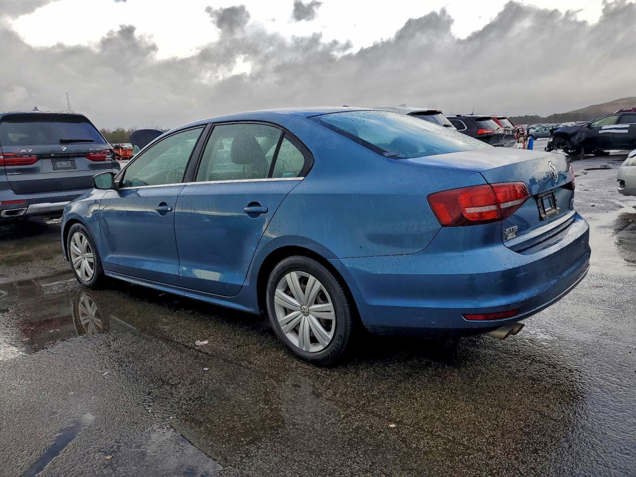 2017 VOLKSWAGEN JETTA S photo 2