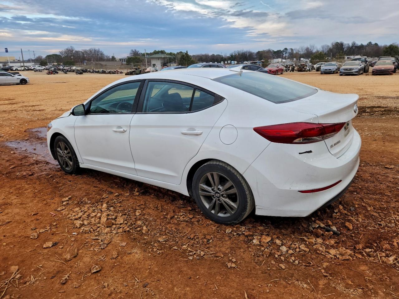 2018 HYUNDAI ELANTRA SEL photo 2