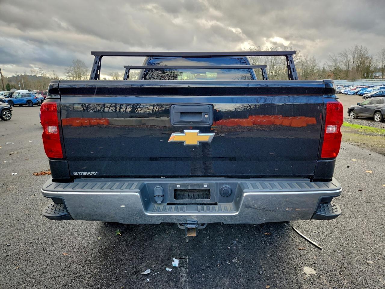 2017 CHEVROLET SILVERADO K1500 LT photo 6