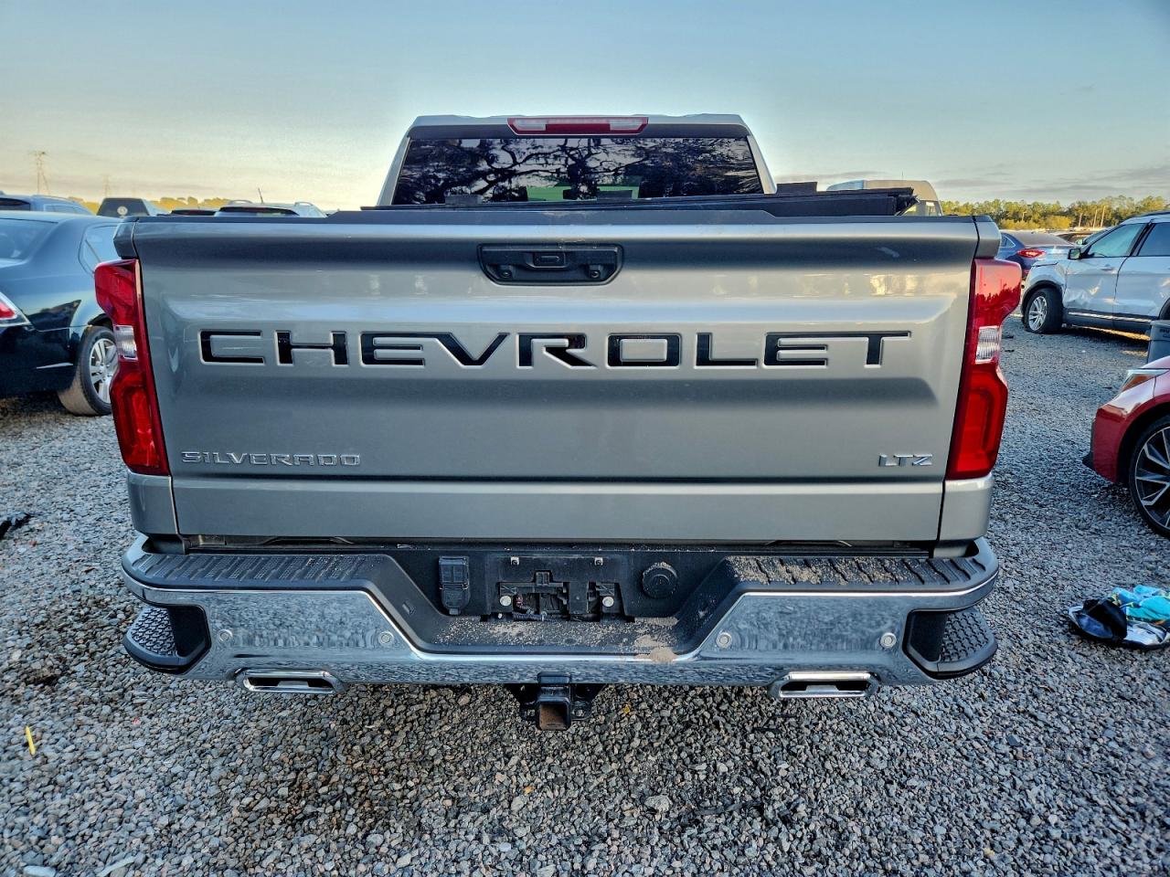 2024 CHEVROLET SILVERADO K1500 LTZ photo 6