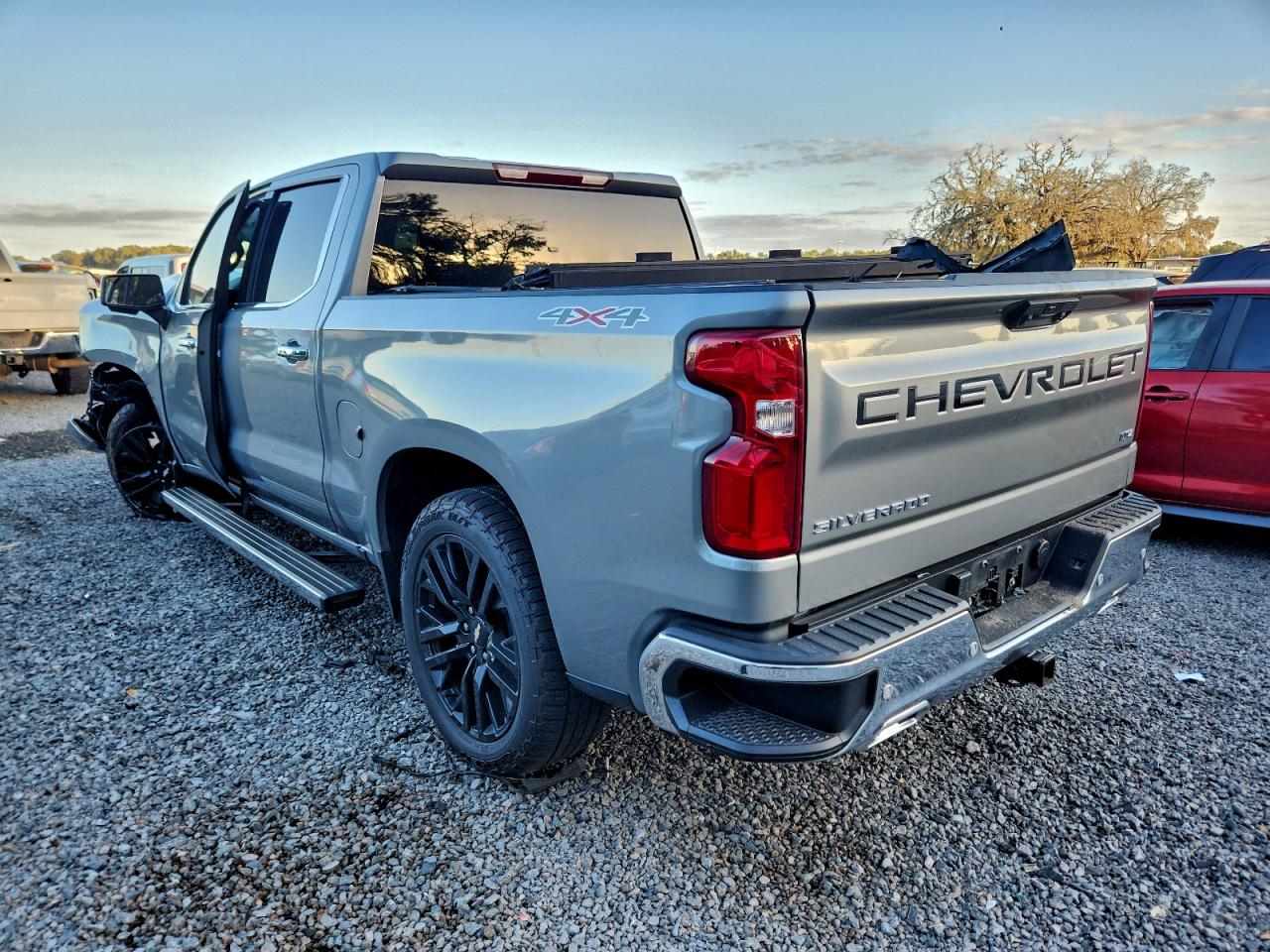 2024 CHEVROLET SILVERADO K1500 LTZ photo 2