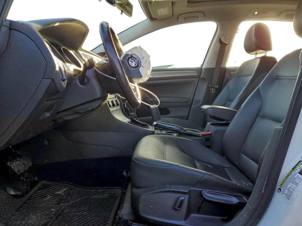2015 VOLKSWAGEN GOLF SPORTWAGEN TDI S photo 7