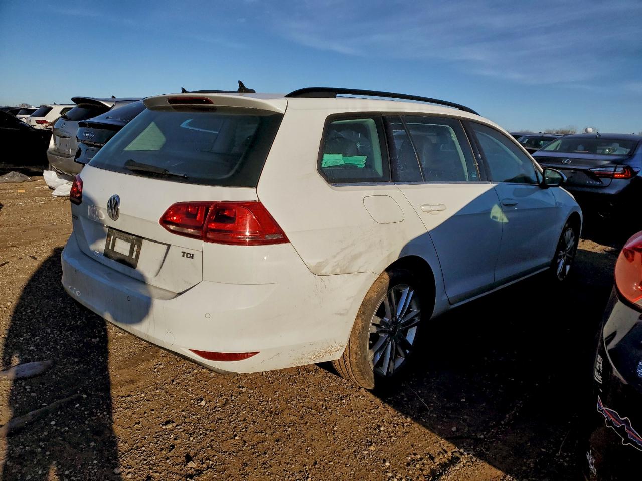 2015 VOLKSWAGEN GOLF SPORTWAGEN TDI S photo 3