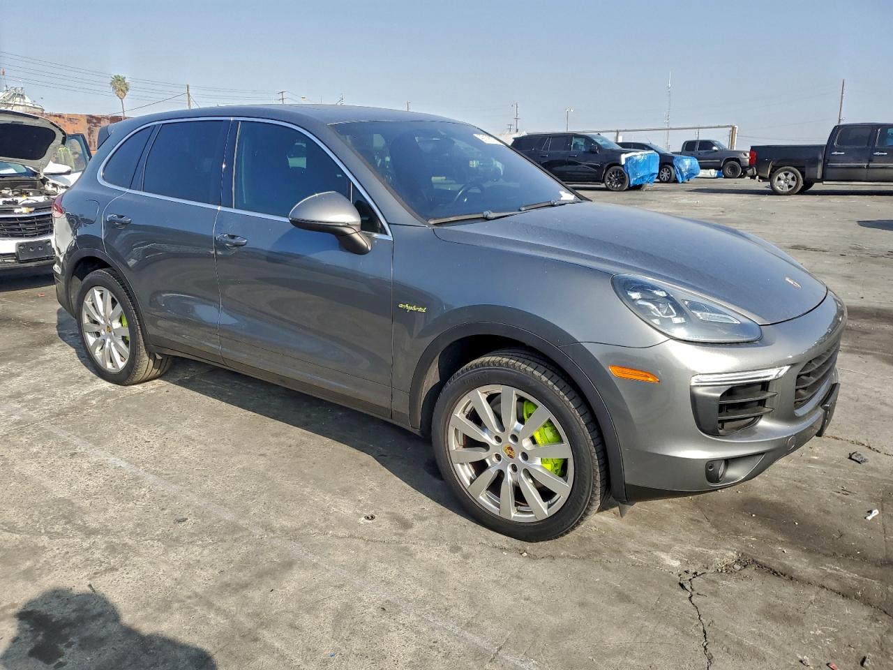 2016 PORSCHE CAYENNE SE HYBRID photo 4