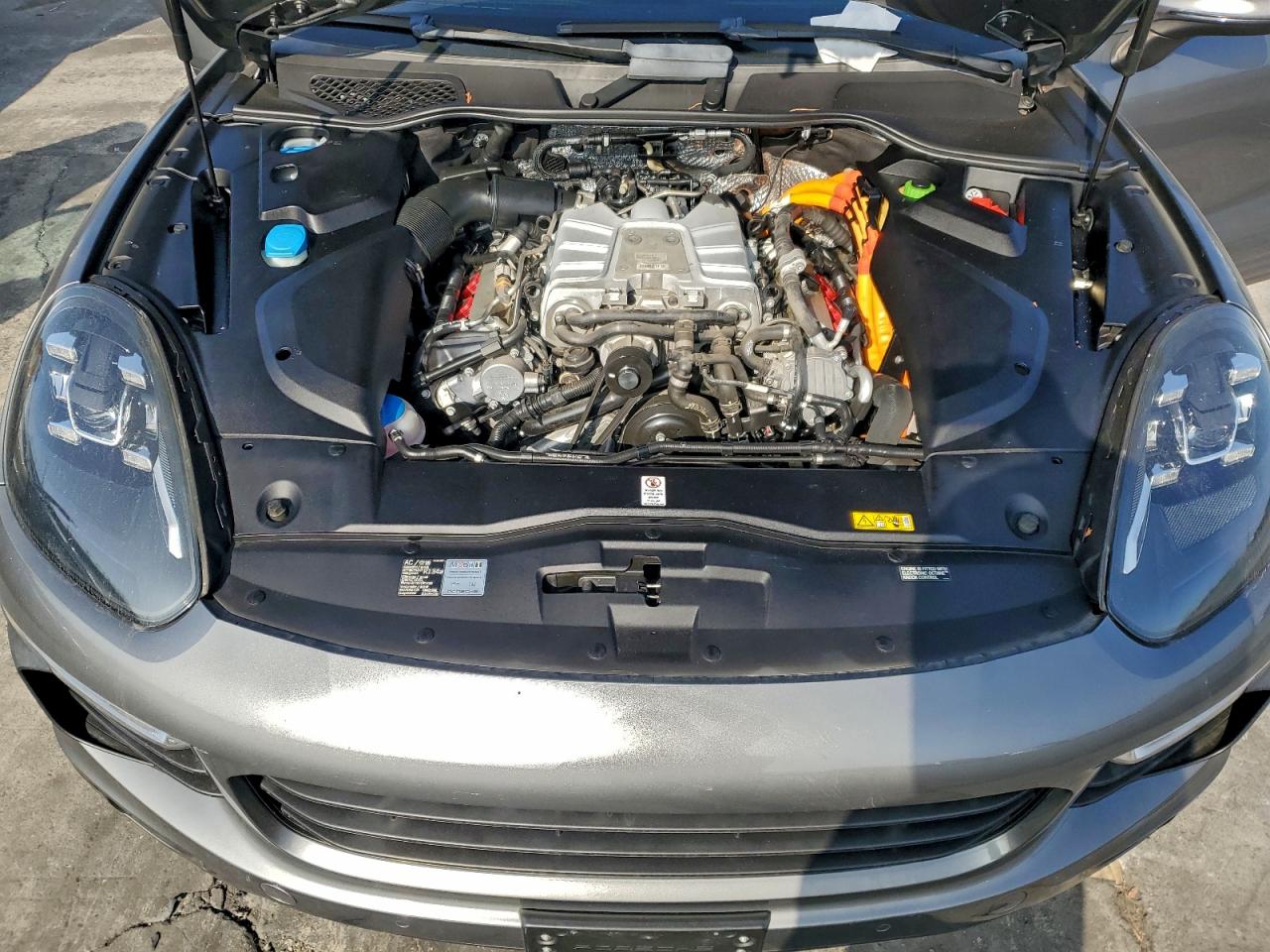 2016 PORSCHE CAYENNE SE HYBRID photo 11