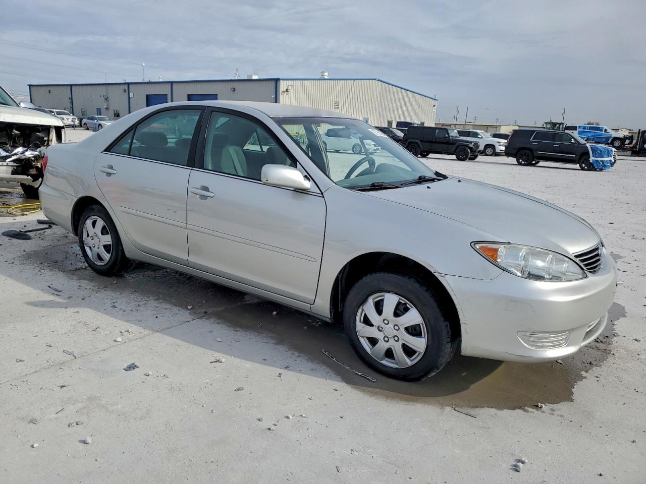 2005 TOYOTA CAMRY LE photo 7