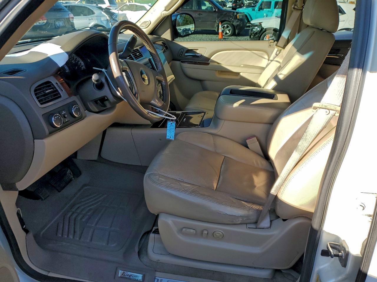 2011 CHEVROLET AVALANCHE LTZ photo 13