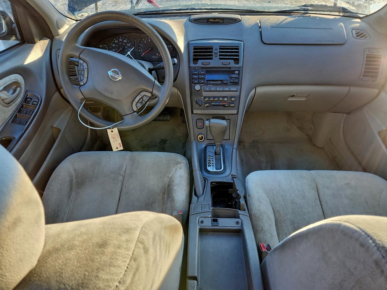 2001 NISSAN MAXIMA GXE photo 8
