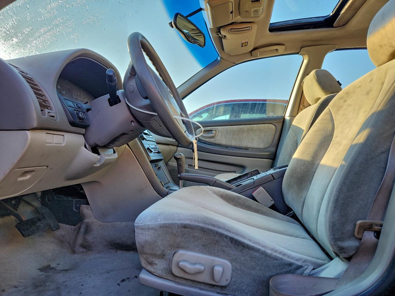 2001 NISSAN MAXIMA GXE photo 7