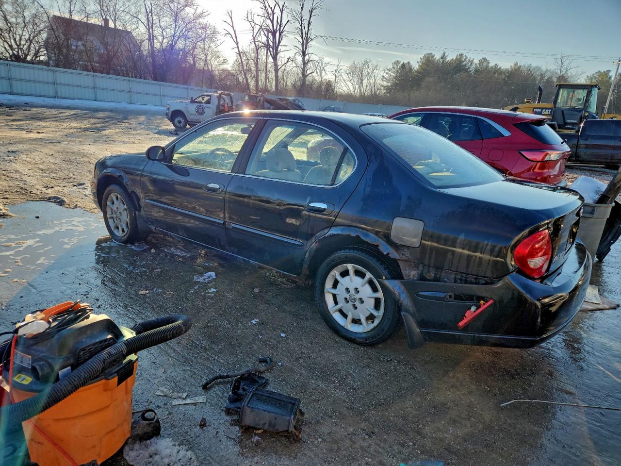 2001 NISSAN MAXIMA GXE photo 2