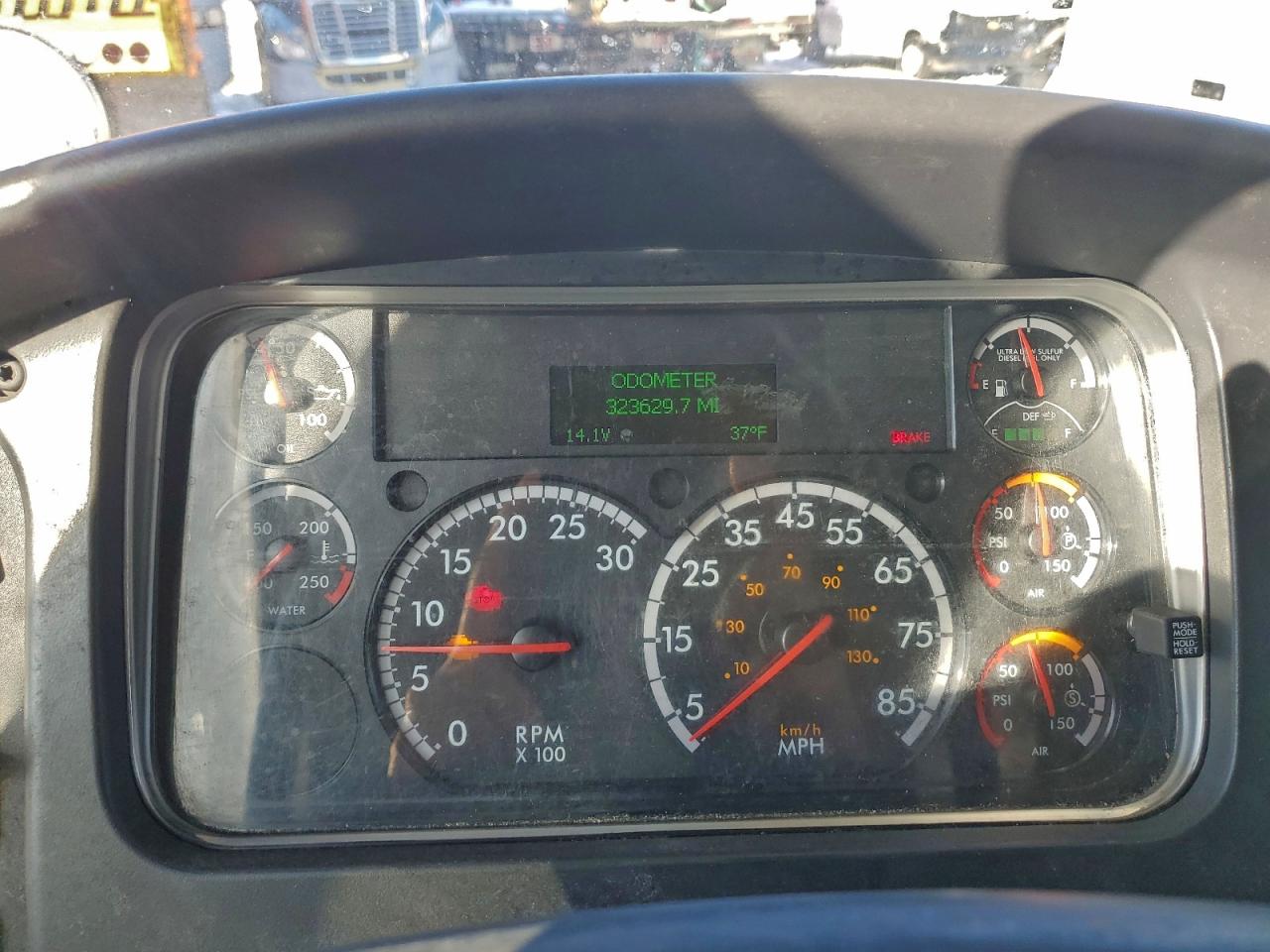 2019 FREIGHTLINER BUSINESS CLASS M2 BOX TRUCK photo 8