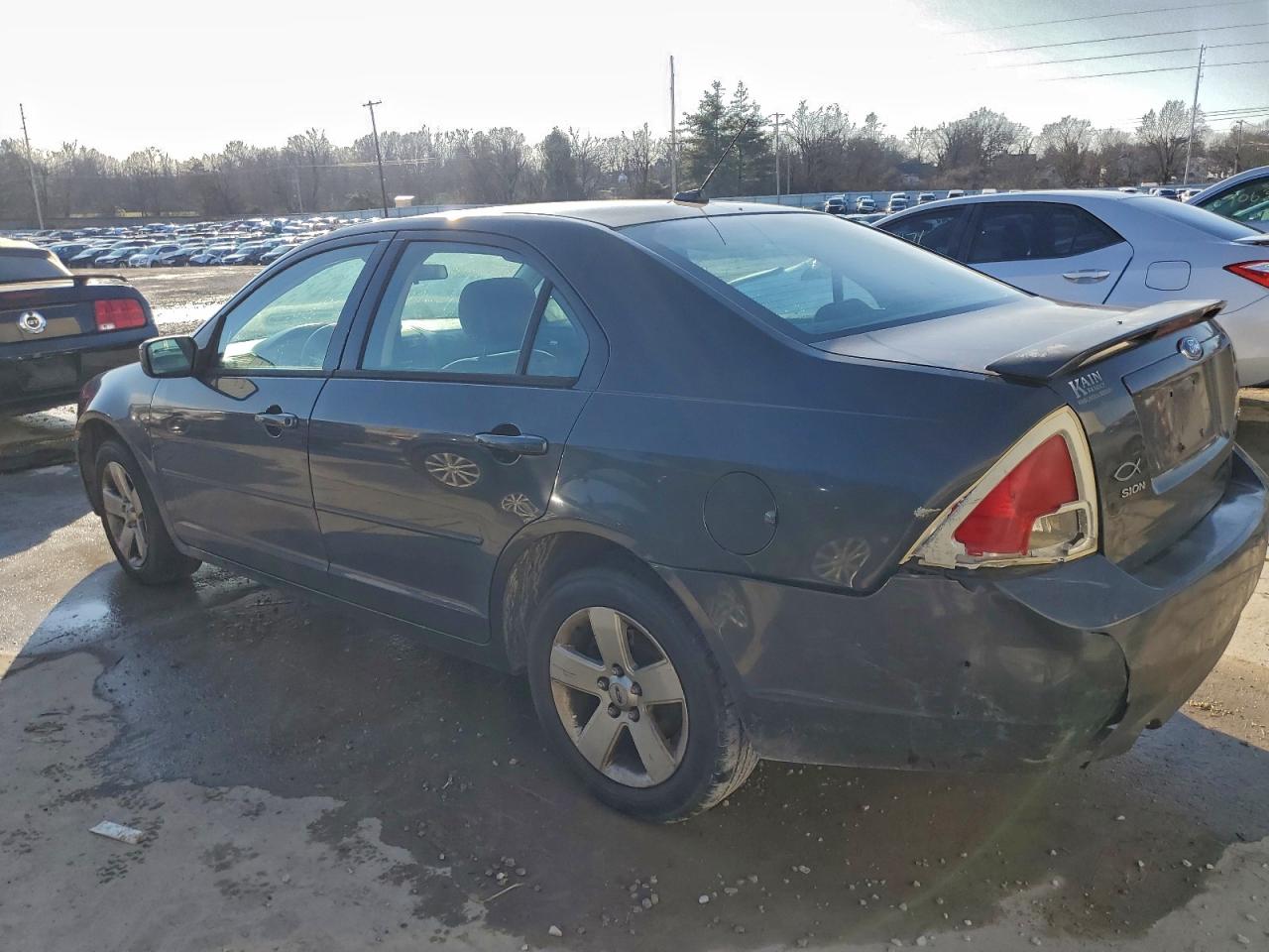 2007 FORD FUSION SE photo 5