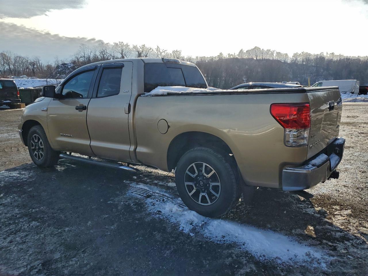 2010 TOYOTA TUNDRA DOUBLE CAB SR5 photo 2