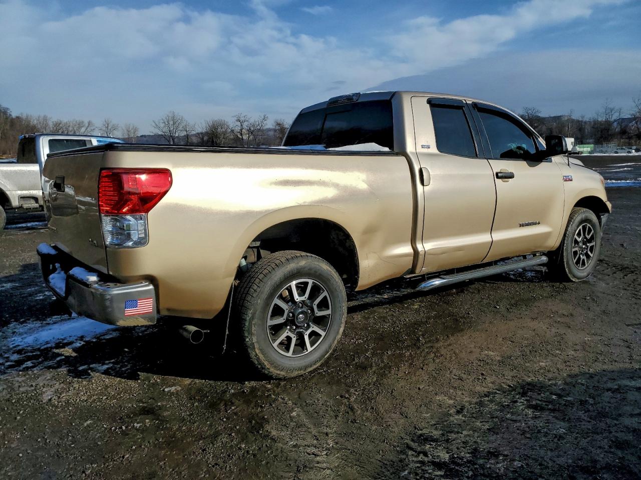 2010 TOYOTA TUNDRA DOUBLE CAB SR5 photo 3