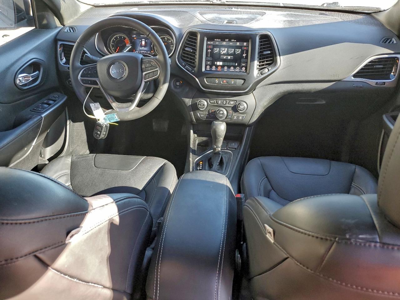 2021 JEEP CHEROKEE LATITUDE LUX photo 8