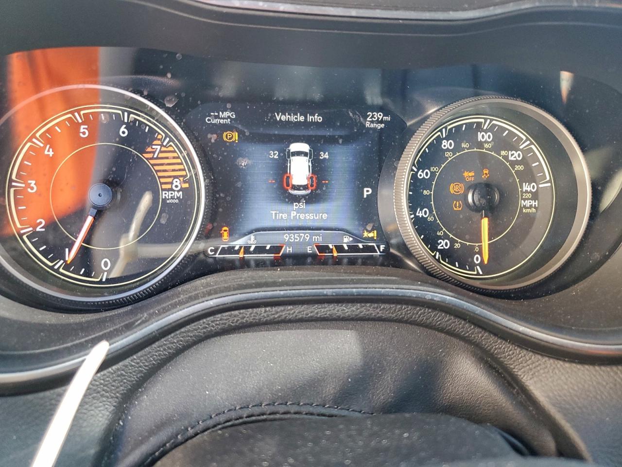 2021 JEEP CHEROKEE LATITUDE LUX photo 9