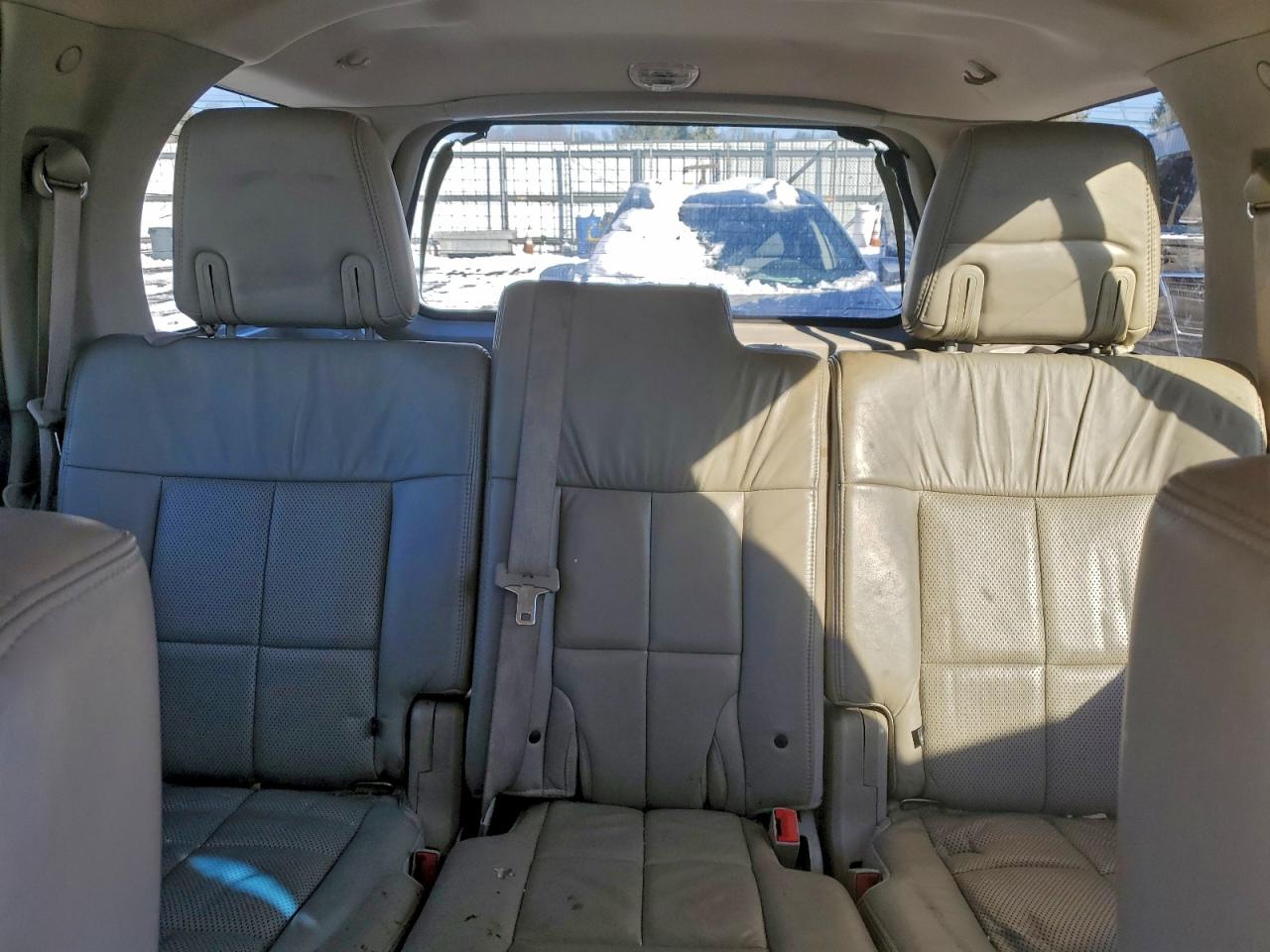 2013 LINCOLN NAVIGATOR photo 10