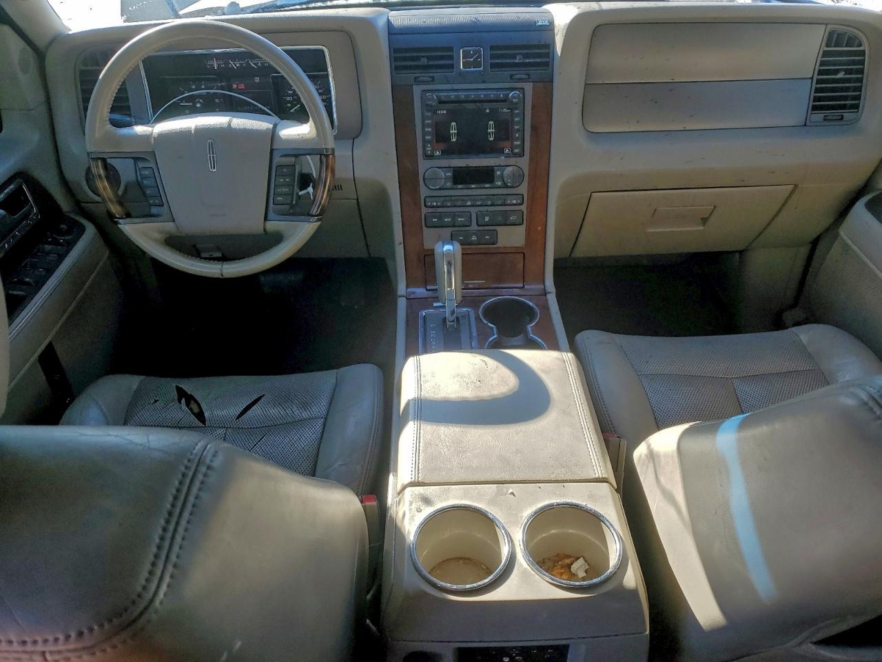 2013 LINCOLN NAVIGATOR photo 8