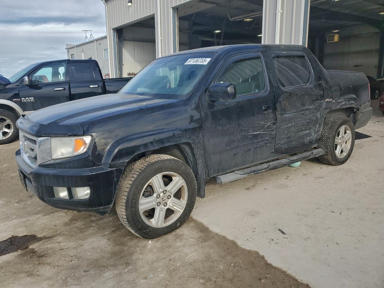 2011 HONDA RIDGELINE